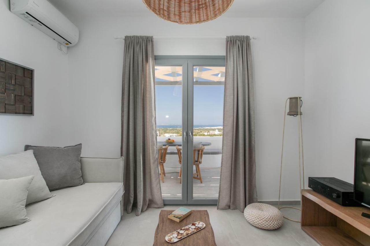 Naxos Infinity Villa And Suites Galanado 外观 照片