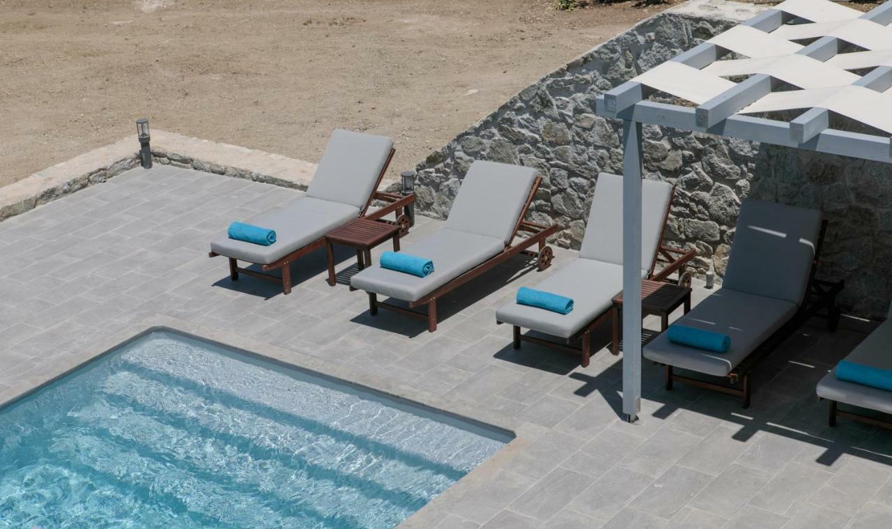 Naxos Infinity Villa And Suites Galanado 外观 照片
