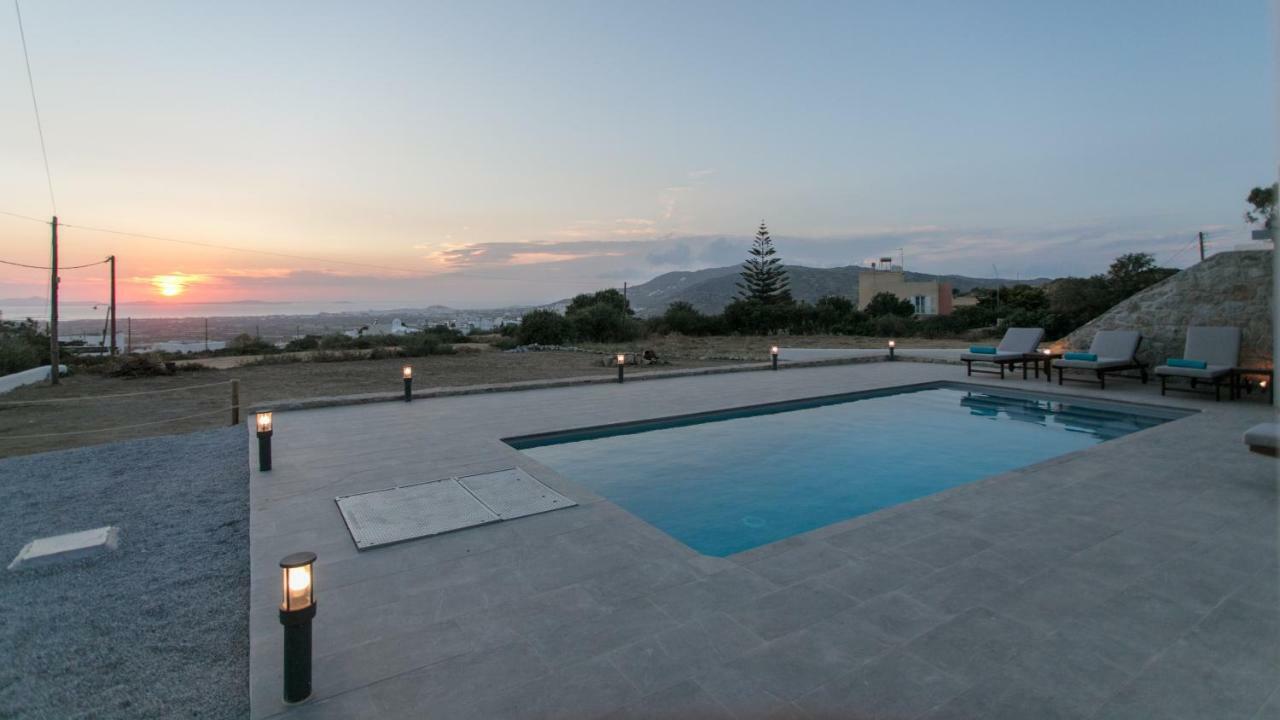 Naxos Infinity Villa And Suites Galanado 外观 照片