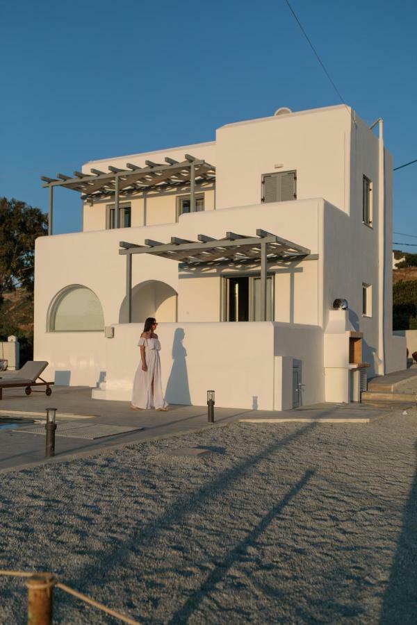 Naxos Infinity Villa And Suites Galanado 外观 照片